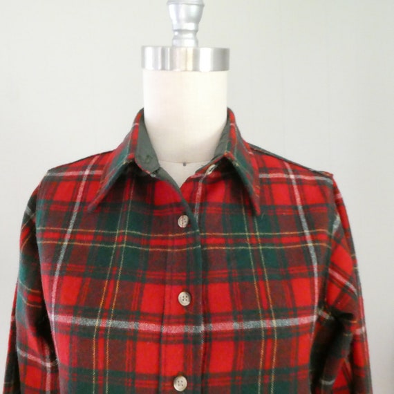 Vintage Woolrich Woman Red and Green Plaid Wool S… - image 2