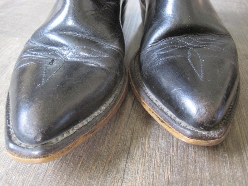 Vintage Cowboy Boots / 1950s Vintage ACME Black/Red/White Inlay Feather Design Leather Cowboy Boots image 4