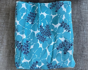Vintage 1930s Floral Rayon Fabric: Blue & White Novelty Print, 2.5 Yards