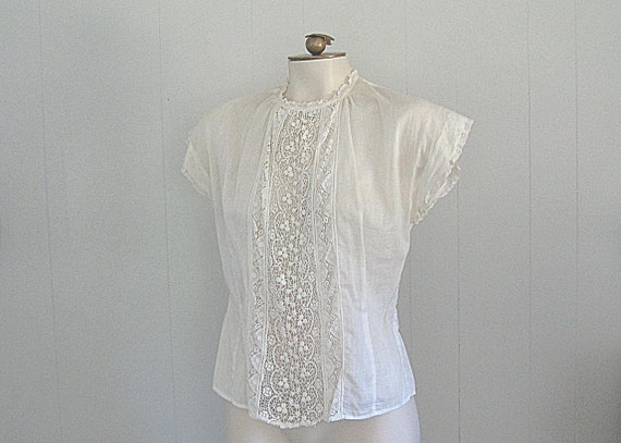 Vintage 30s White Cotton & Lace Blouse / Ultra Sof