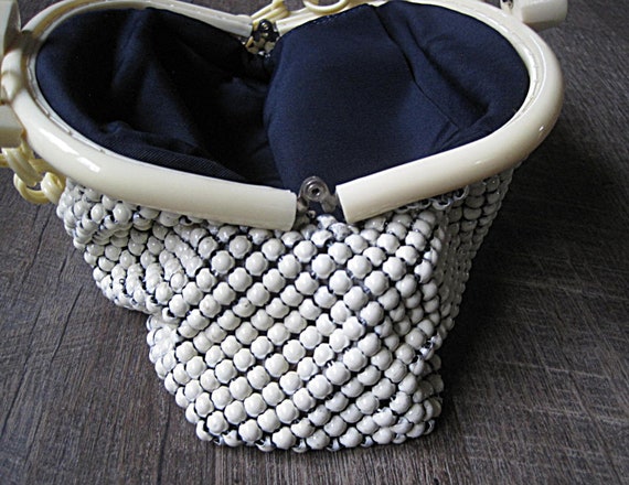 Vintage Ivory Metal Mesh Purse With Lucite Bakeli… - image 6