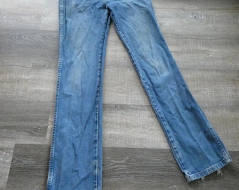 Vintage Wrangler Jeans: 1970s/  Distressed Straight Leg Denim (30x35.5)