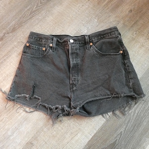 Vintage Levi&#39;s 501 Black Denim Cut Off Shorts: Distressed Y2K (Waist 34)