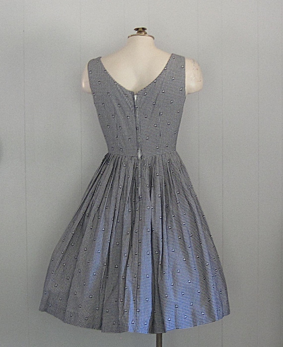 1950s Vintage Cotton Gingham Fit & Flare Summer S… - image 9