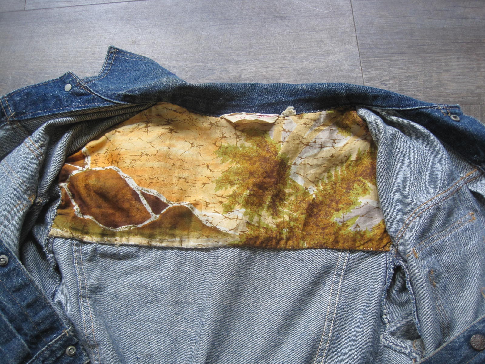 1970s Vintage Denim Jacket / Screen Door Threads Needlepoint
