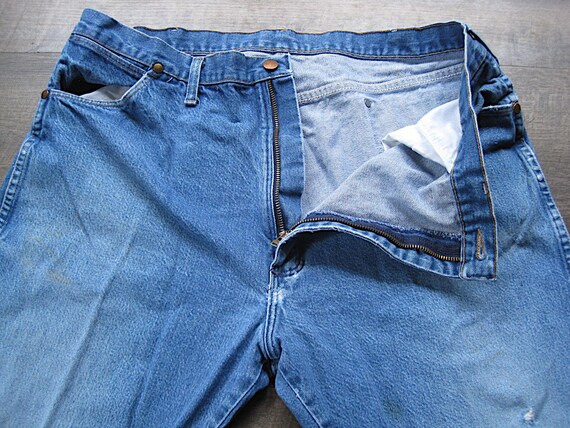 Vintage Distressed Denim Wrangler Jeans 42 X 30 T… - image 3