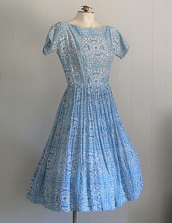 Vintage '50s Cotton Summer Dress / 1950s Fit & Fl… - image 6