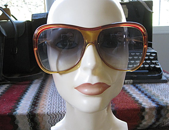 Vintage Christian Dior Sunglasses / 1970s 1980s O… - image 2