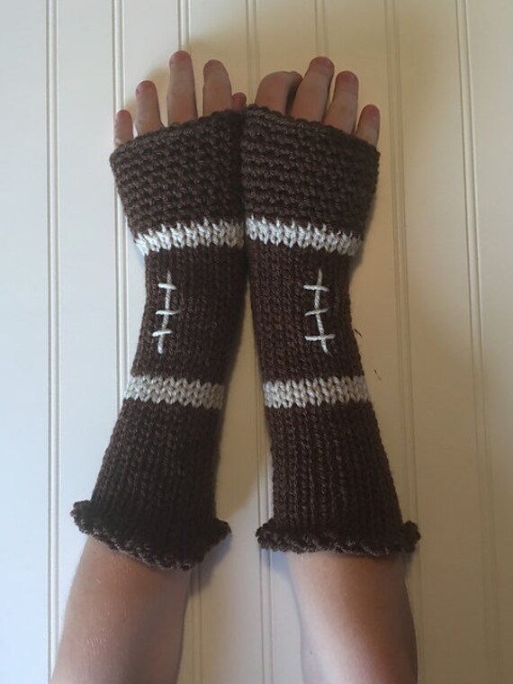 football fingerless gloves