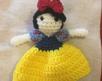 Tiny Princess - Muñeca blancanieves de ganchillo