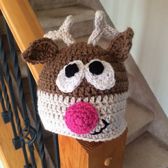 Adorable Christmas Reindeer Crochet Hat for Girls!