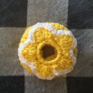 Play Food Fun Crochet Yellow Spring Easter Donut with Yellow and White Flower Snack for Tea Party - Fans of Krispy Kreme
