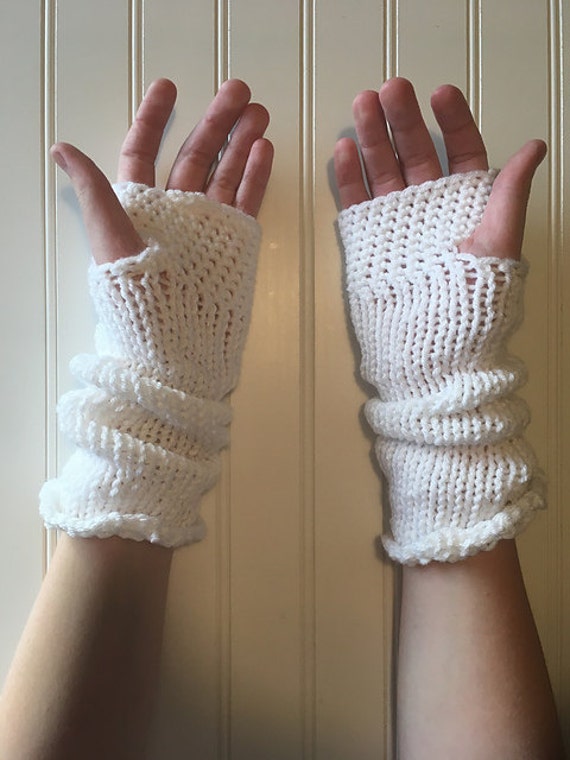 Music Lovers Hand-knit Fingerless Gloves - Black and White Piano