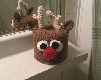 ¡Feliz Navidad!  Adorable Rudolph Reindeer Toilet Paper Roll Cover