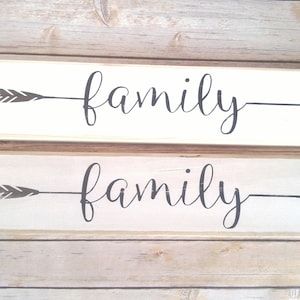 Rustic Family Arrow Sign: Farmhouse Wood Wall Decor