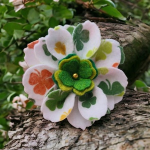 Felt Four Leaf Clover & Flower Pin/Brooch, St. Patrick&#39;s Day, Shamrock Pin