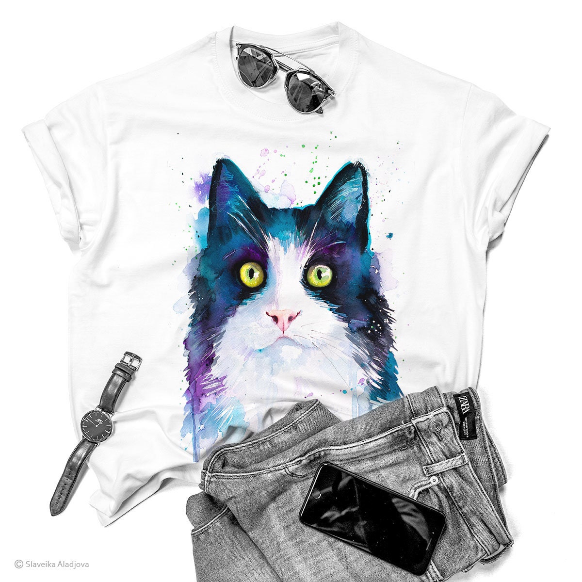 Black and white cat T-shirt, Unisex T-shirt, ring spun Cotton 100% ...