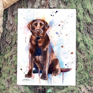 Chocolate Labrador Limited Edition Aquarell Kunstdruck von Slaveika Aladjova, Tier, Illustration, Wohndeko, Zeitgenössisch, Hundekunst