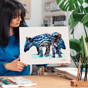 Stampa acquerello di tapiri neonati di Slaveika Aladjova, arte, animale, illustrazione, arredamento per la casa, arte murale, regalo, ritratto, contemporaneo