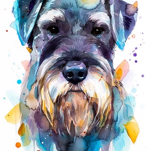 Op de afbeelding: Waterverf schilderij van een zwart-witte Schnauzer met een blauwe, gele en paarse achtergrond. De hond kijkt recht naar de kijker.