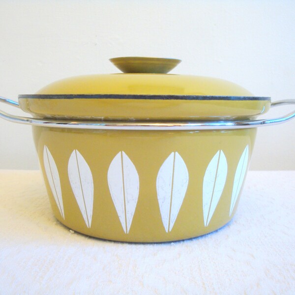 Vintage Catherine Holm Norway Enamel Pot With Lid