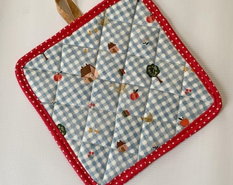 Gingham Farm Cork and Cotton Pot Holder- vegan, sustainable, washable, three layer