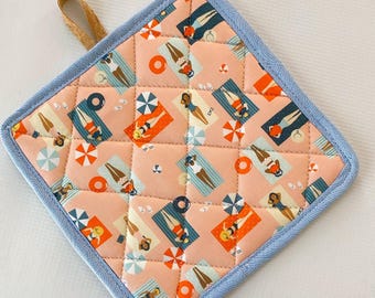 Ladies Beach Day Cork and Cotton Pot Holder- vegan, sustainable, washable, three layer
