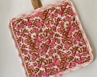 Crabapple Cork and Cotton Pot Holder- vegan, sustainable, washable, three layer
