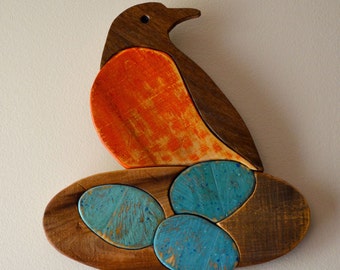 Robin bird on nest wood rustic decor - handmade reclaimed wood, door hanger, garden decor, pallet wood wall art