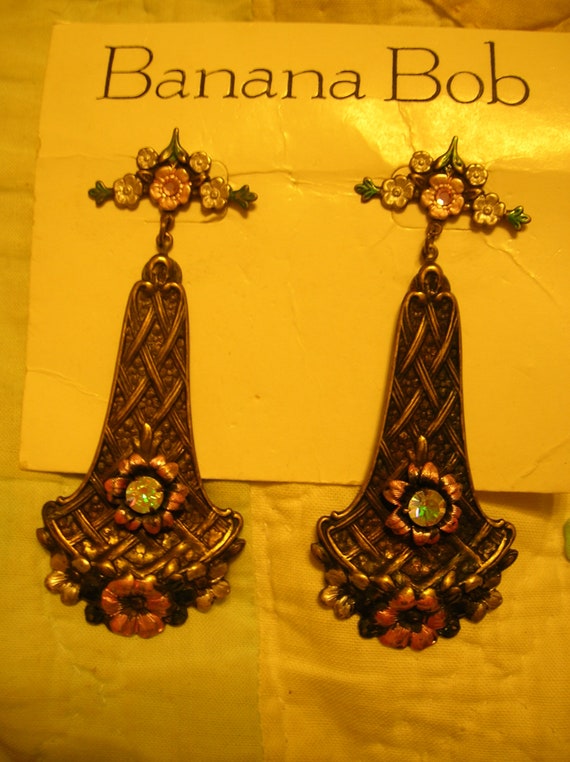 Banana Bob pierced brass enameled flowers with a b