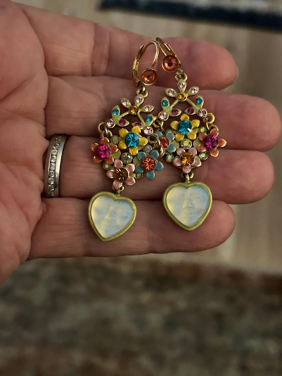 kirks folly flower and heart shaped sea view stones