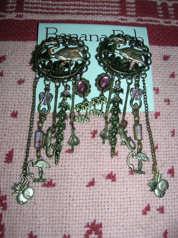 Banana Bob clip pink Flamingo earrings - image 1