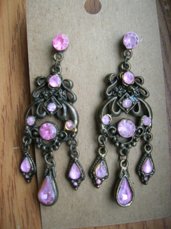 Vintage Sweet Romance bronze earrings with pink st