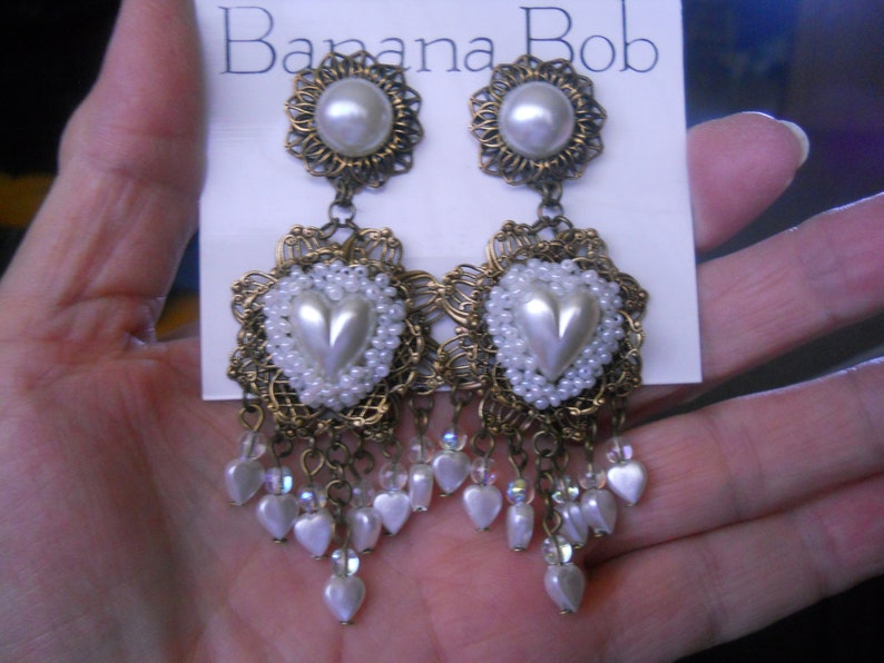 Banana Bob findings brass pierced pearl heart earrings