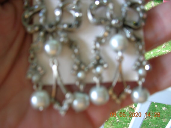 Kirks Folly Fabulous chandelier earrings with pea… - image 4