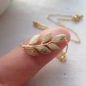 Leaf necklace in Gold, Silver or Rose Gold...dainty handmade necklace, everyday, simple, birthday, wedding, bridesmaid jewelry