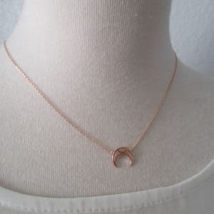 Tiny Gold, Silver or Rose Gold Crescent moon necklace.... dainty and delicate, birthday, wedding, bridesmaid gift zdjęcie 5