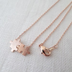 Halsband med pussel i roséguld, guld eller silver... fint, enkelt och roligt