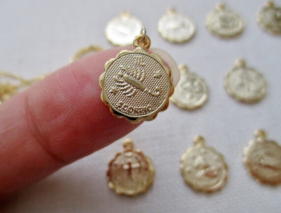 Zodiac Necklace, Birth Signs, Horoscope, Astrology, Pisces, Aries, Taurus, Gemini, Cancer, Leo, Virgo, Libra, Scorpio, Sagittarius, Aquarius