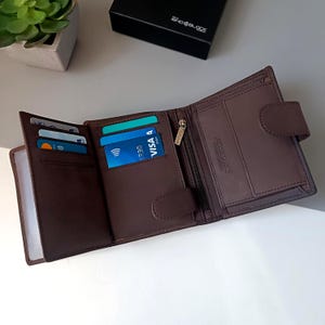 Personalised Leather RFID Wallet for Men, Personalized Gifts for Him, Boyfriend Husband Dad Grandad, Custom Wallets image 2