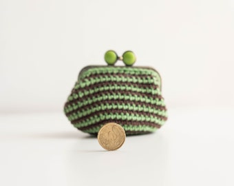 Green Stripes Crochet Coin Purse, Cute Brown Crochet Coin Purse, Green Brown Kiss lock stripes purse