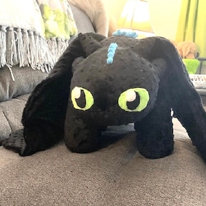 Giant Alpha Toothless Night Fury How to Train Your Dragon geïnspireerde pluche Op bestelling gemaakt