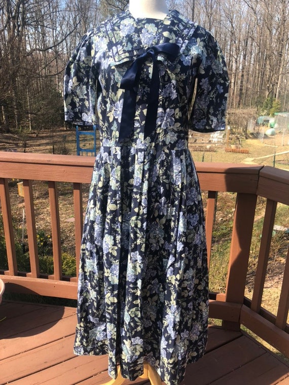 LAURA ASHLEY vintage Floral dress