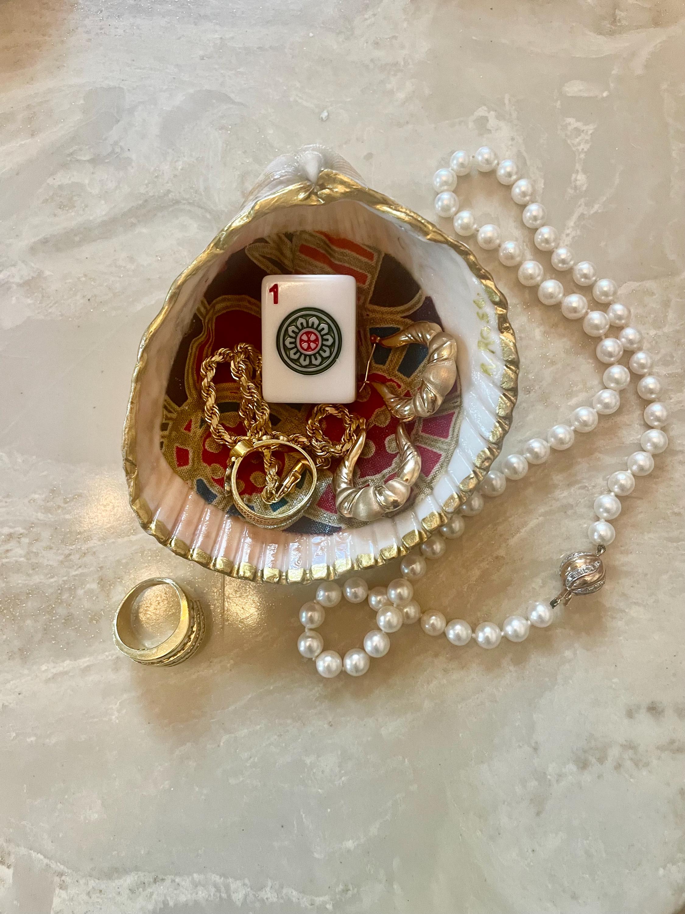 Mahjong Decoupage Shell Ring Dish, Shells, Decoupaged Shells, Shell Trinket Jewelry Dish, Shell Jewelry Holder, Trinket Dish, Mahjong Tile