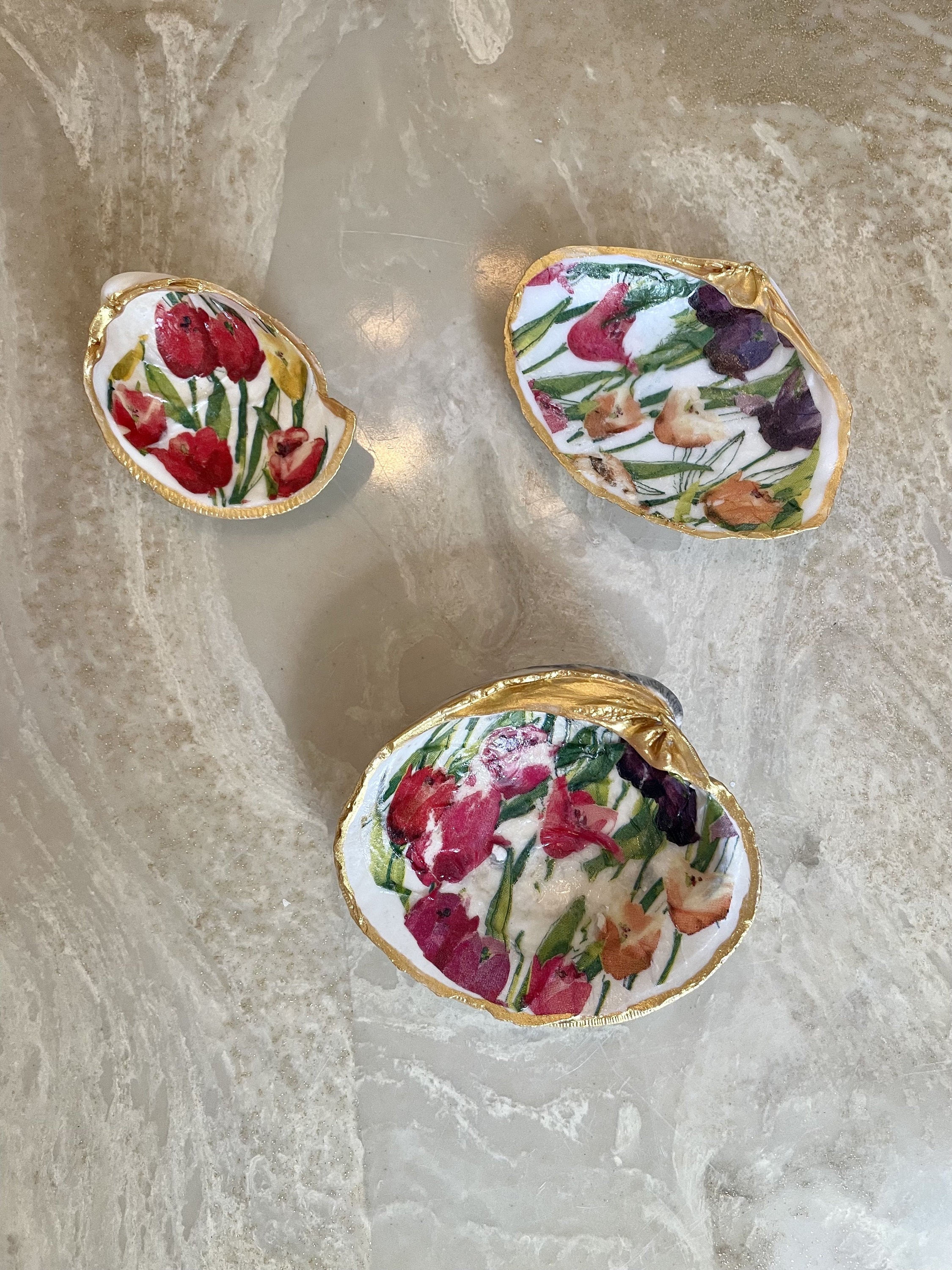 Decoupage Daisy Shell Ring Dish, Beach Decor, Shells, Decoupaged Shells ...