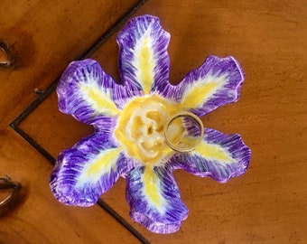 Handmade Ceramic Flower Ring Dish: Handpainted Pottery