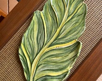 Leaf Tray, Leaf Platter, Ceramic Leaf Dish, Fruit Tray, Botanic Tray Ceramic Art, Platter, Fruit/Vegetable Dish, Pottery, Centerpiece