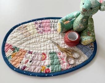 Mantel individual de colcha vintage cosido a mano