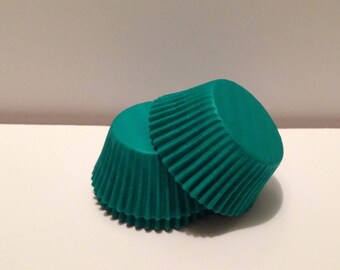 50 count - Grease Resistant Green standard size cupcake liners/baking cups