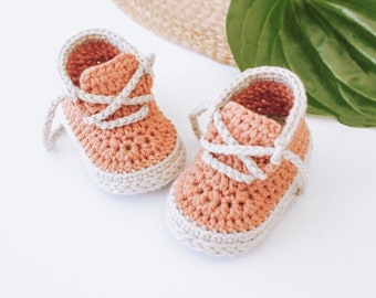 CROCHET PATTERN - Boys Crochet Bootie PATTERN boots for baby boys booties "Brogue Boot" Crochet Pattern, Blue Denim    English Language Only